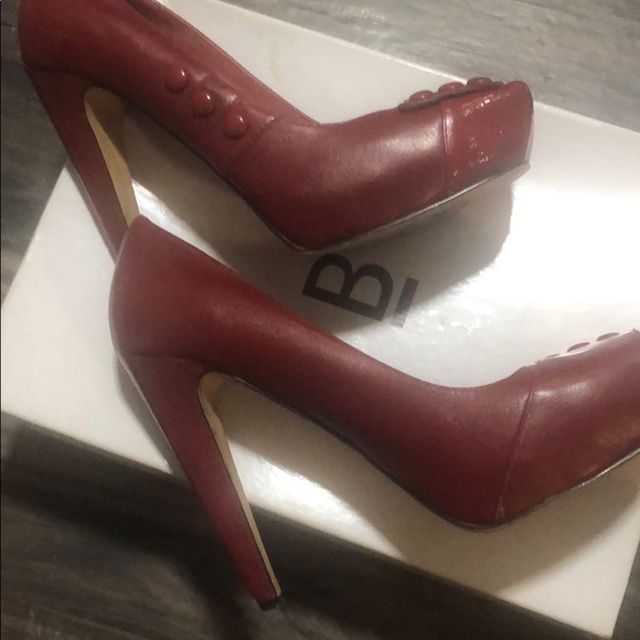 Bakers red stilettos - Picture 3 of 4